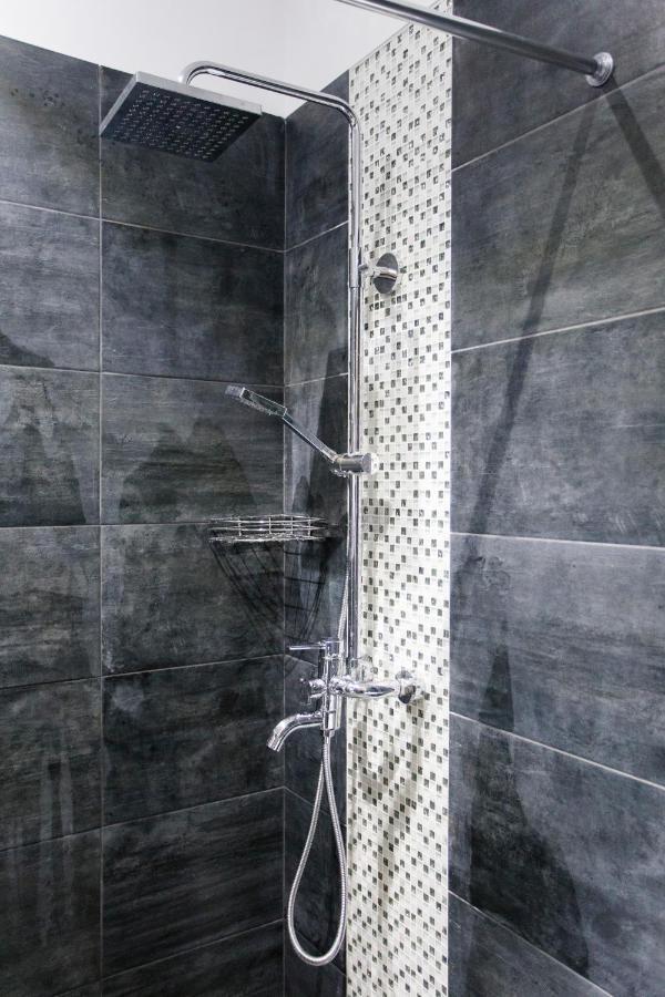 Zgvadaca Kvariati Apartment Bagian luar foto