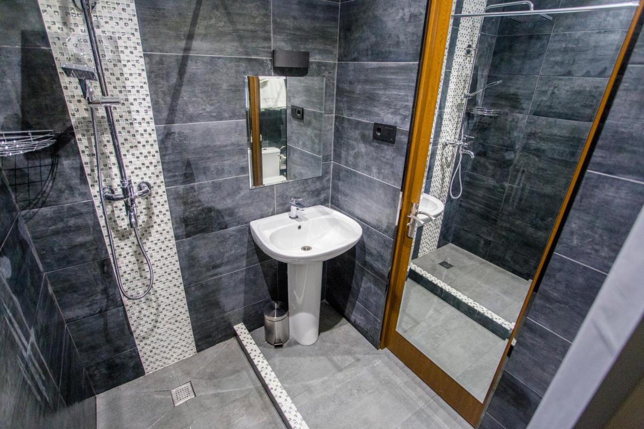 Zgvadaca Kvariati Apartment Bagian luar foto